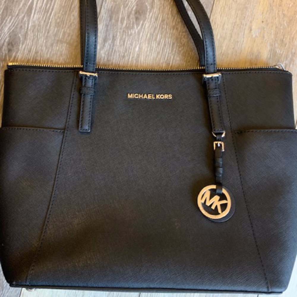 Michael Kors Jet Set Travel Handbag